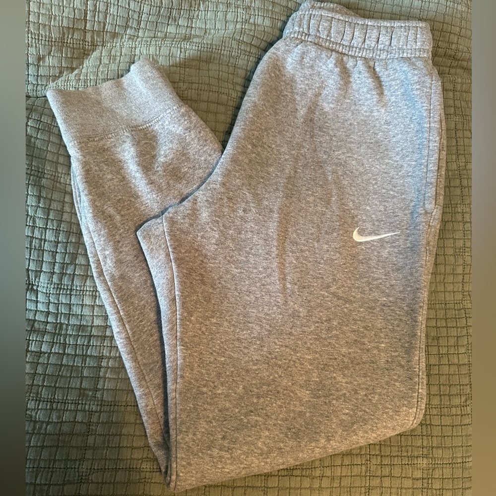 Nike  Sportswear Club Fleece Joggers Mens small